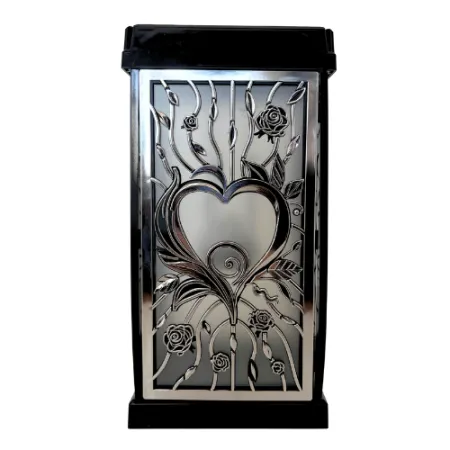 2376-znicz solarny prostopadłościan ze srebrnym sercem przód 1 sztuka